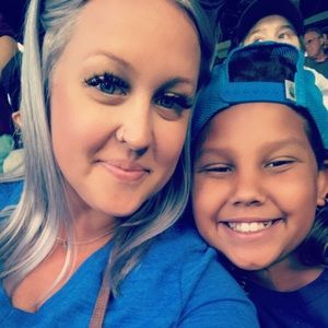 Meet your Posher, Abbey